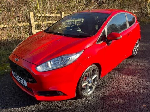 Ford Fiesta ST-2 10