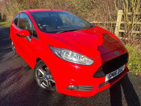 Ford Fiesta ST-2 1