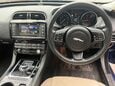 Jaguar XE SE 14