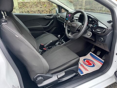 Ford Fiesta TREND 17