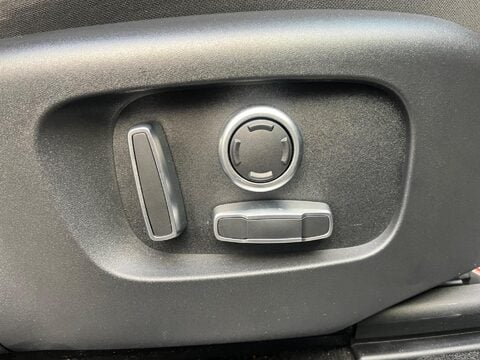 Land Rover Discovery Sport 2.0 D200 MHEV R-Dynamic S Plus Auto 4WD Euro 6 (s/s) 5dr 23