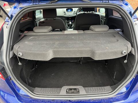 Ford Fiesta ST-LINE 14