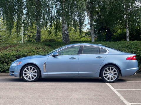 Jaguar XF 2.7 XF Premium Luxury D V6 Auto 4dr 25