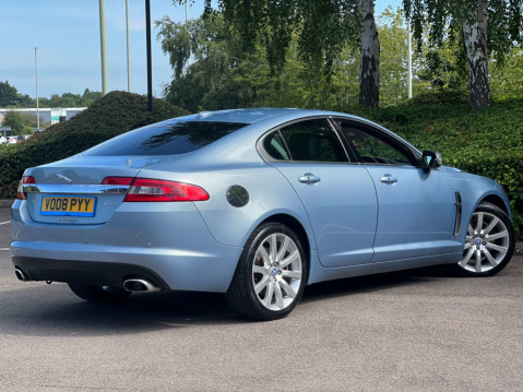 Jaguar XF 2.7 XF Premium Luxury D V6 Auto 4dr 36