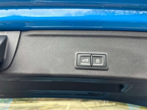 Audi A4 2.0 A4 Black Edition 35 TFSI MHEV Semi-Auto 5dr 29