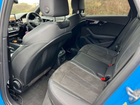 Audi A4 2.0 A4 Black Edition 35 TFSI MHEV Semi-Auto 5dr 19