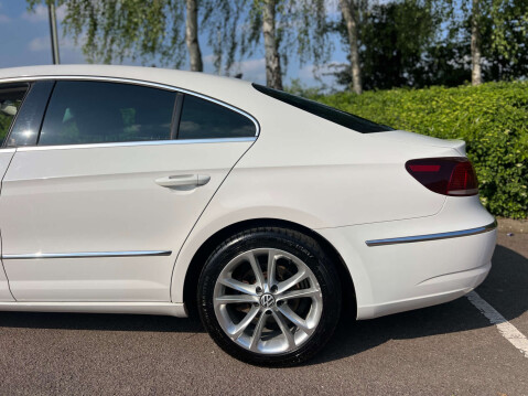 Volkswagen CC 2.0 CC BlueMotion Technology TDI 4dr 11