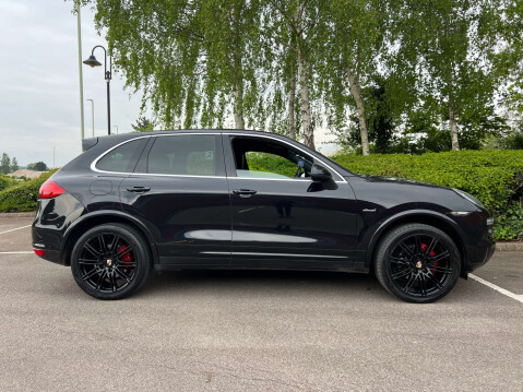 Porsche Cayenne 3.0 Cayenne V6 D Tiptronic 4WD 5dr 48
