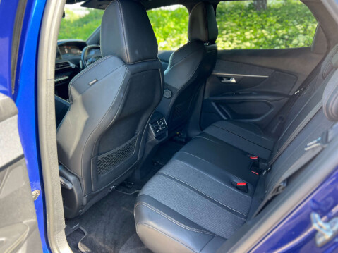 Peugeot 3008 1.6 3008 GT Line Blue HDi S/S Auto 5dr 33