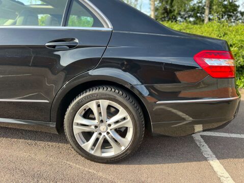 Mercedes-Benz E Class 2.1 E250 BlueEfficiency AvantGarde CDi Auto 4dr 8