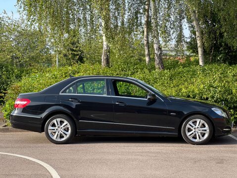 Mercedes-Benz E Class 2.1 E250 BlueEfficiency AvantGarde CDi Auto 4dr 9