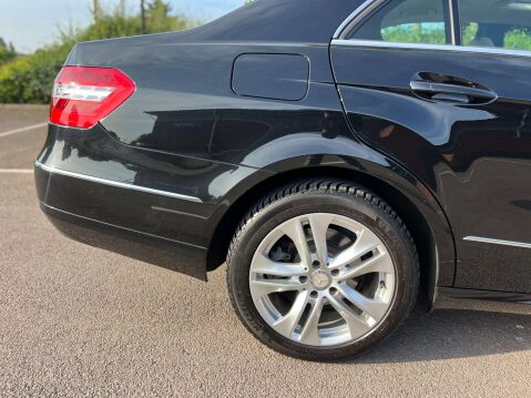 Mercedes-Benz E Class 2.1 E250 BlueEfficiency AvantGarde CDi Auto 4dr 11