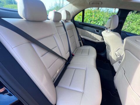 Mercedes-Benz E Class 2.1 E250 BlueEfficiency AvantGarde CDi Auto 4dr 27