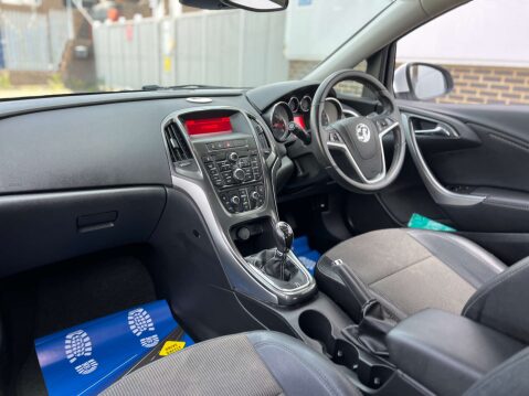 Vauxhall Astra 1.4 Astra SE T 5dr 18