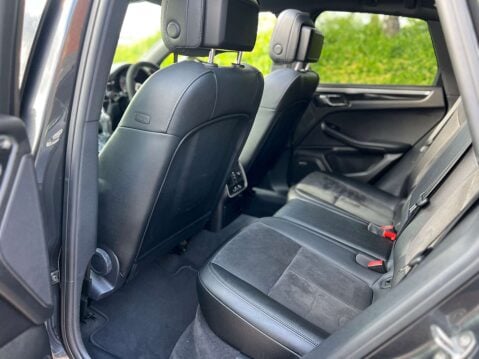 Porsche Macan 3.0 Macan S D Semi-Auto 4WD 5dr 13