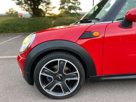 Mini Convertible 1.6 Cooper Auto 2dr 6