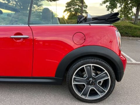 Mini Convertible 1.6 Cooper Auto 2dr 7