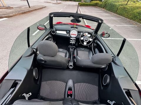 Mini Convertible 1.6 Cooper Auto 2dr 25
