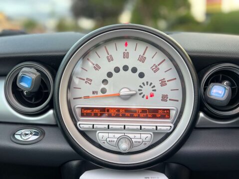 Mini Convertible 1.6 Cooper Auto 2dr 18