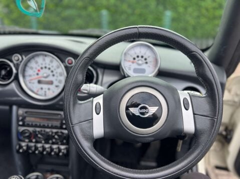 Mini Convertible 1.6 One 2dr 9