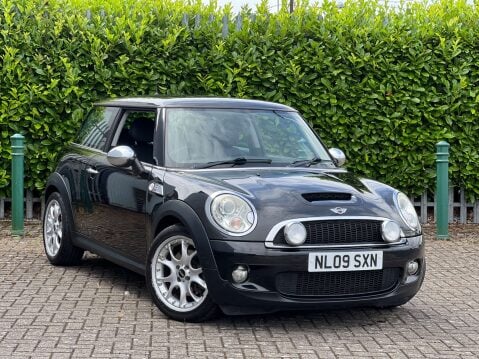 Mini Hatch 1.6 Cooper S 3dr 1