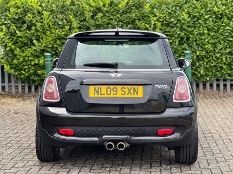 Mini Hatch 1.6 Cooper S 3dr 11