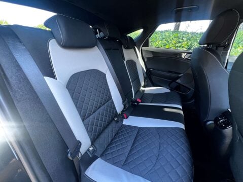 Kia Pro Ceed 1.5 ProCeed GT-Line ISG Semi-Auto 5dr 13