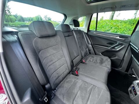 Volkswagen Tiguan 2.0 Tiguan SEL TSi BlueMotion Technology 4Motion 4WD 5dr 18