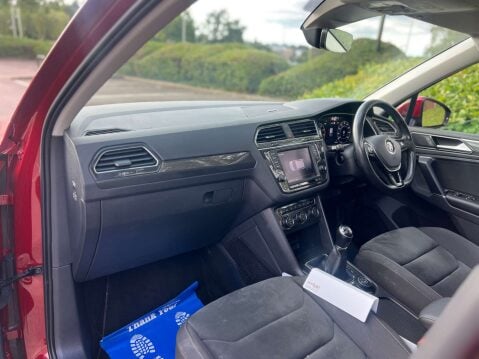 Volkswagen Tiguan 2.0 Tiguan SEL TSi BlueMotion Technology 4Motion 4WD 5dr 32