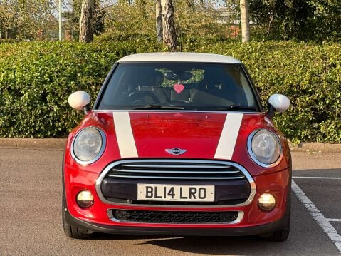 Mini Hatch 1.5 Cooper D Auto 3dr 2