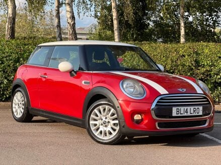 Mini Hatch 1.5 Cooper D Auto 3dr