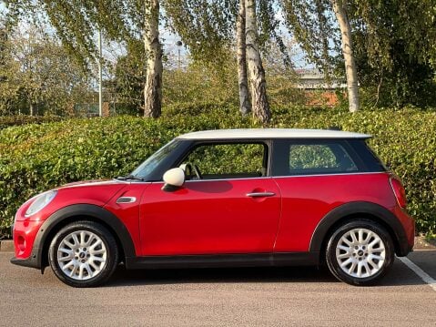 Mini Hatch 1.5 Cooper D Auto 3dr 7