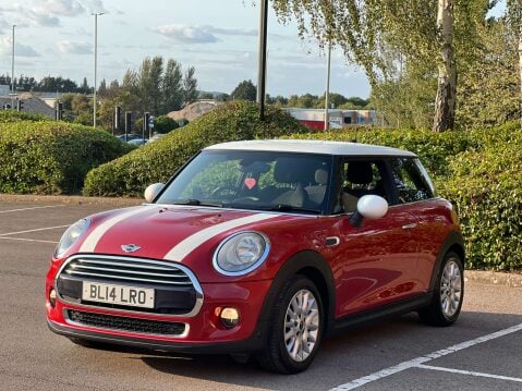 Mini Hatch 1.5 Cooper D Auto 3dr 6