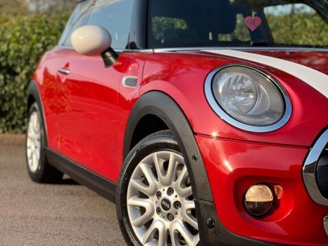 Mini Hatch 1.5 Cooper D Auto 3dr 28