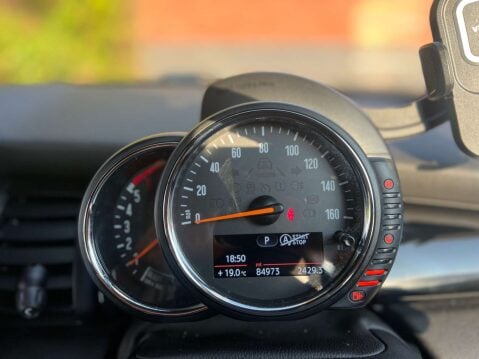 Mini Hatch 1.5 Cooper D Auto 3dr 21