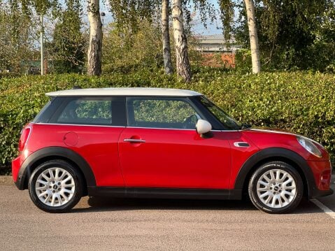 Mini Hatch 1.5 Cooper D Auto 3dr 11