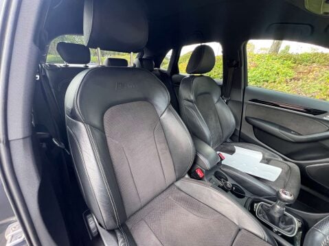 Audi Q3 2.0 Q3 Black Edition TDI Quattro 4WD 5dr 17