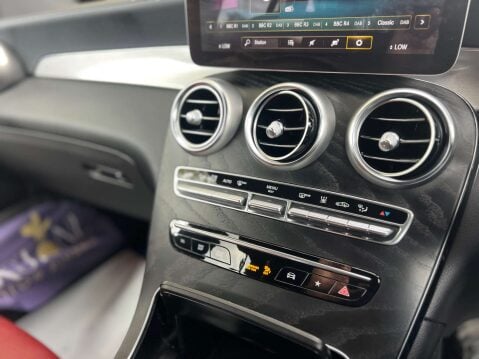 Mercedes-Benz GLC 2.0 GLC 300 AMG Line Premium E 4Matic Auto 4WD 5dr 32