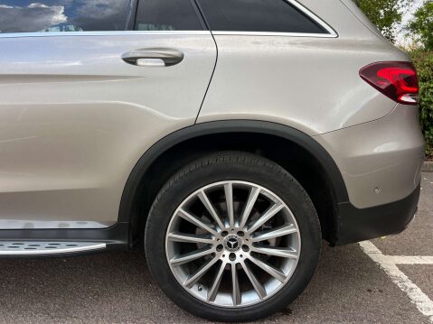 Mercedes-Benz GLC 2.0 GLC 300 AMG Line Premium E 4Matic Auto 4WD 5dr 9