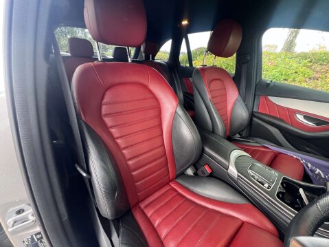 Mercedes-Benz GLC 2.0 GLC 300 AMG Line Premium E 4Matic Auto 4WD 5dr 29