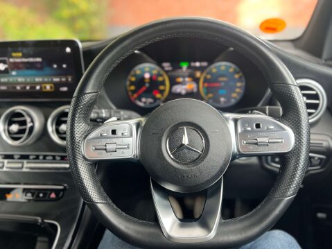 Mercedes-Benz GLC 2.0 GLC 300 AMG Line Premium E 4Matic Auto 4WD 5dr 27