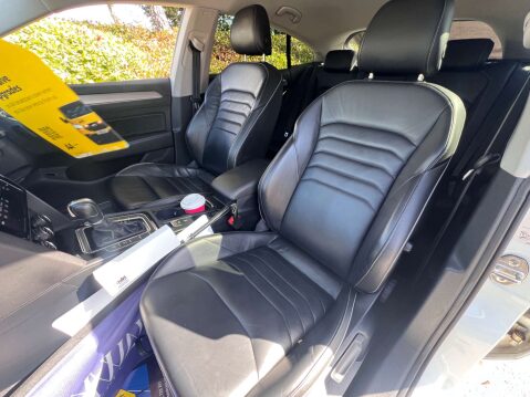 Volkswagen Arteon 2.0 Arteon Elegance TSi Semi-Auto 5dr 37