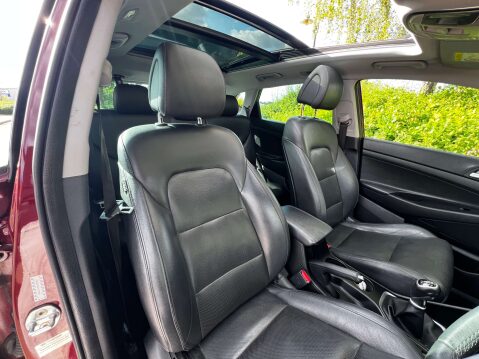 Hyundai TUCSON 2.0 Tucson Premium SE CRDi 4WD 5dr 14