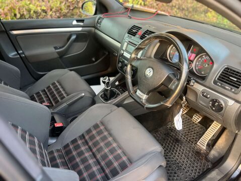 Volkswagen Golf GTI 19
