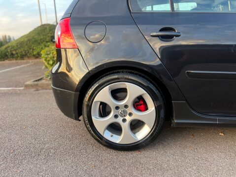 Volkswagen Golf GTI 7