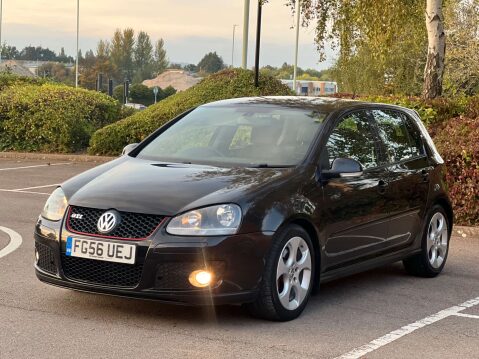 Volkswagen Golf GTI 10