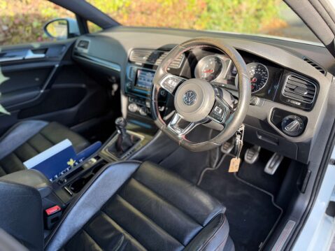 Volkswagen Golf 2.0 Golf GTI 5dr 29