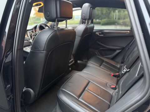 Porsche Macan 3.0 Macan S D Semi-Auto 4WD 5dr 9