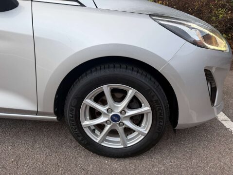 Ford Fiesta 1.1 Fiesta Zetec 5dr 9