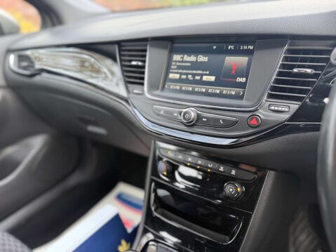 Vauxhall Astra 1.4 Astra SRI 5dr 14